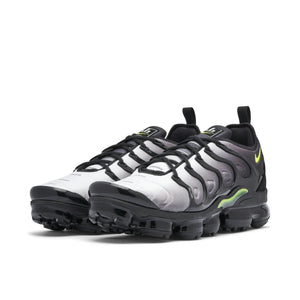 Nike Air VaporMax Plus
"Black Volt"