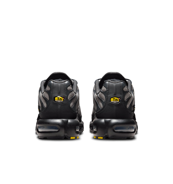 Nike Air Max Plus Cordura Returns In “Dark Smoke Grey”